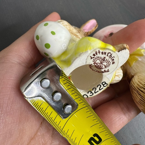 Pair of Vintage Lefton Ceramic Bunny Rabbit Figurines - Picture 8 of 8